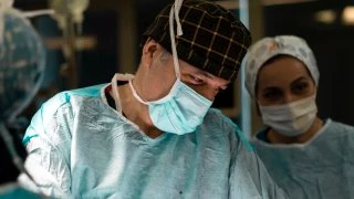 دکتر عبدالله زندی متخصص جراحی چاقی و اسلیو معده